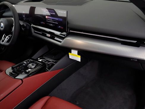 New 2026 BMW 530i xDrive w/ M Sport Package AWD/4WD image 20