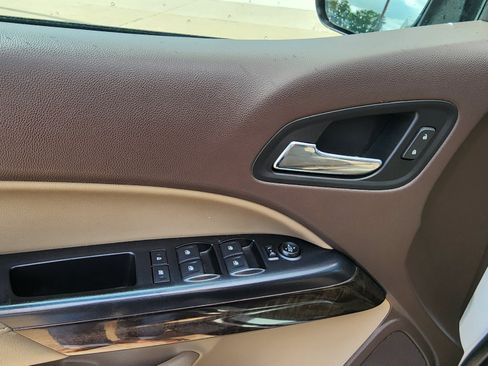 Used 2017 GMC Canyon SLT w/ Driver Alert Package AWD/4WD image 12
