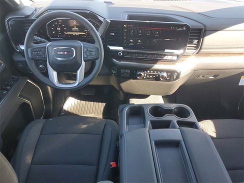 New 2026 GMC Sierra 1500 Elevation image 10