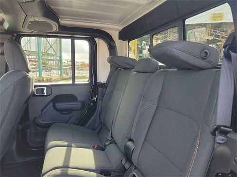 New 2026 Jeep Gladiator Sport image 10