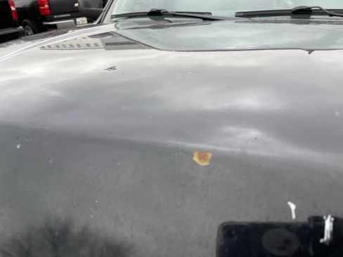 Used 2014 Chevrolet Suburban LT image 32