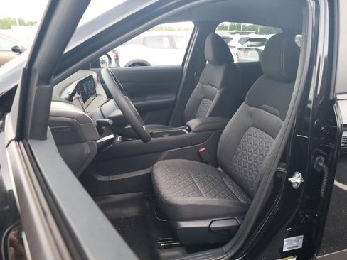 New 2026 Nissan Kicks SV image 8