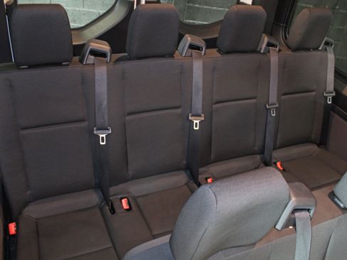 Used 2024 Mercedes-Benz Sprinter 2500 image 32
