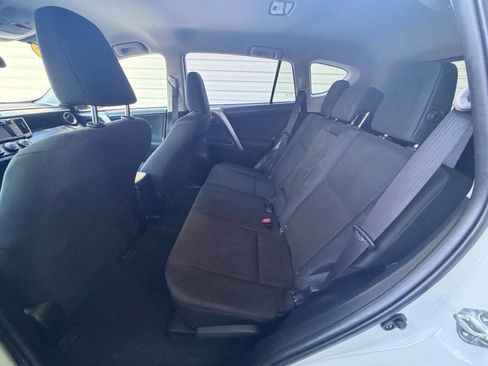 Used 2016 Toyota RAV4 LE FWD image 29