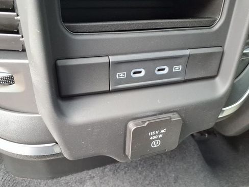 New 2026 RAM 1500 4x4 Crew Cab image 15