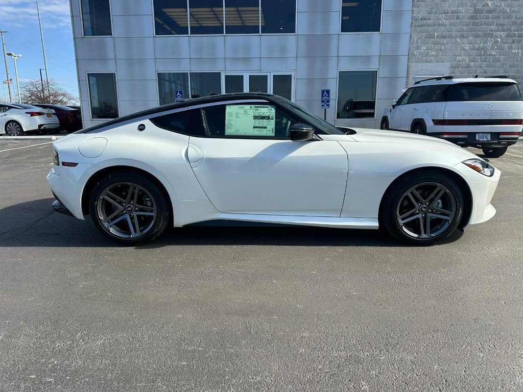 New 2026 Nissan Z Sport w/ Floor Mat Package RWD image 2