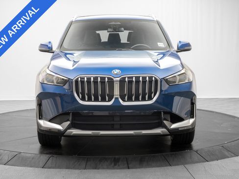 Used 2025 BMW X1 xDrive28i w/ Convenience Package AWD/4WD image 2
