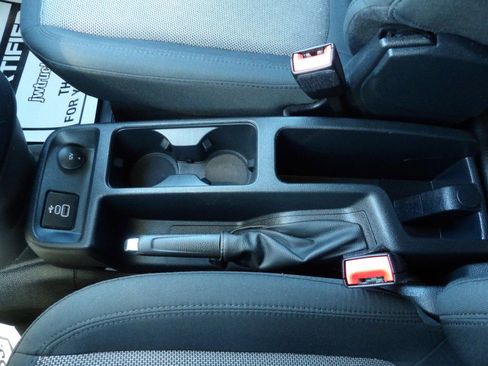 Used 2022 Ford Transit Connect XL image 26