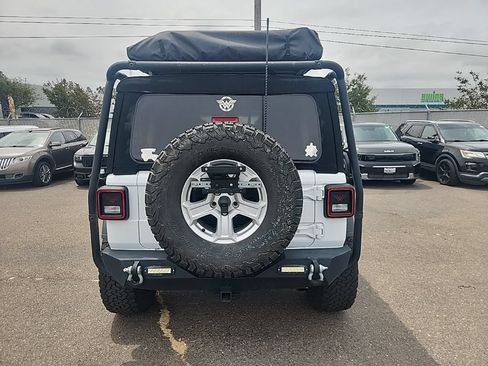 Used 2018 Jeep Wrangler Unlimited Sport S AWD/4WD image 12