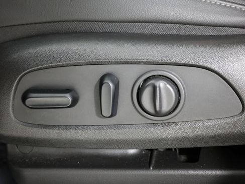 Used 2021 Buick Encore GX Select FWD image 21