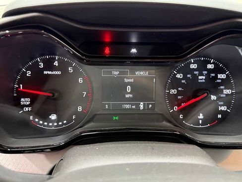 Used 2025 Chevrolet Trax LS image 23