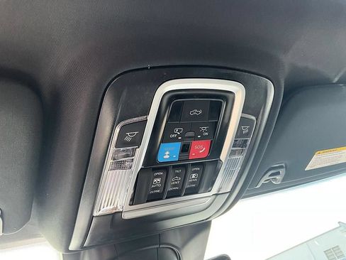 New 2026 RAM 3500 Laramie AWD/4WD image 28