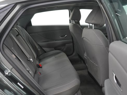 Used 2024 Hyundai Elantra SEL w/ Convenience Package FWD image 12