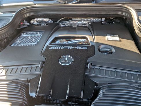 Certified 2025 Mercedes-Benz GLS 63 AMG 4MATIC image 43