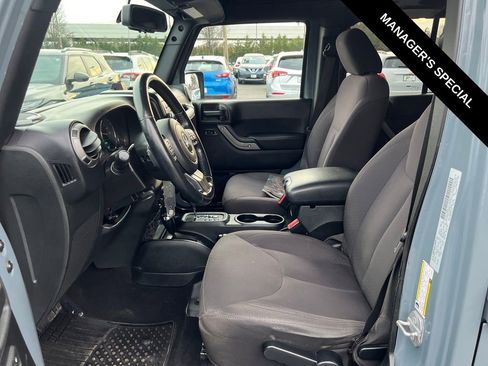 Used 2015 Jeep Wrangler Unlimited Sport w/ Quick Order Package 24S AWD/4WD image 13