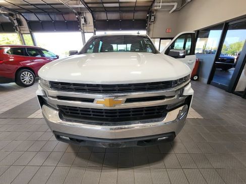 Used 2020 Chevrolet Silverado 1500 LT w/ Texas Edition AWD/4WD image 2