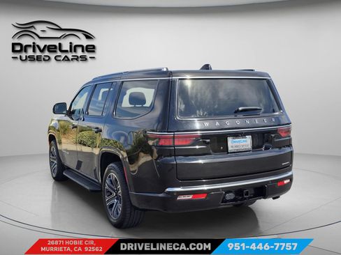 Used 2024 Jeep Wagoneer Series II w/ Flexible Seating Group RWD image 8