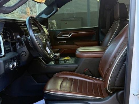Used 2023 GMC Sierra 1500 Denali Ultimate image 5