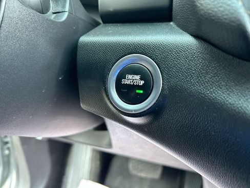 Used 2024 GMC Terrain SLE AWD/4WD image 20