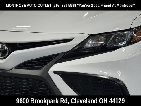 Used 2022 Toyota Camry SE w/ Convenience Package FWD image 53