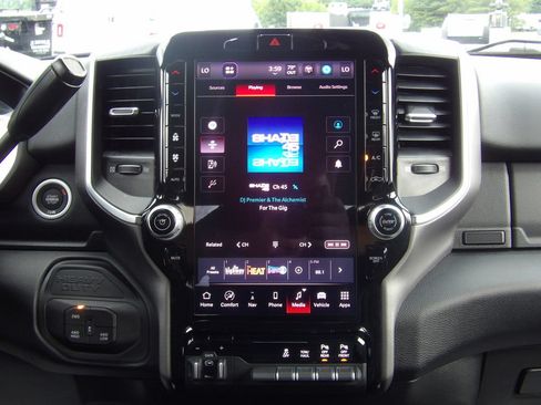 Used 2026 RAM 2500 Big Horn AWD/4WD image 23