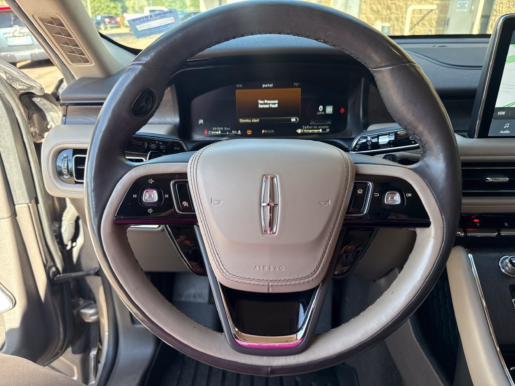 Used 2021 Lincoln Aviator Reserve w/ Equipment Group 201A AWD/4WD image 15