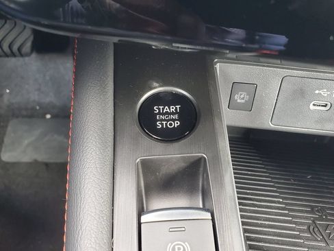 Used 2026 Nissan Kicks SR FWD image 20