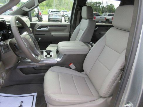 New 2025 Chevrolet Silverado 2500 LTZ w/ LTZ Plus Package image 16