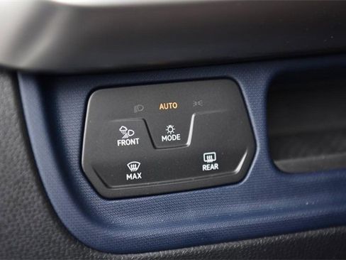 New 2025 Volkswagen ID. Buzz Pro S image 12