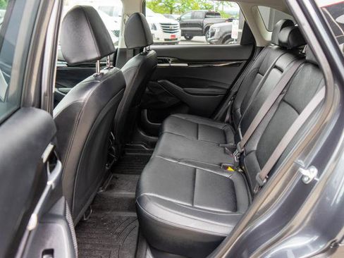 Certified 2025 Kia Seltos SX w/ SX Sunroof Package AWD/4WD image 13