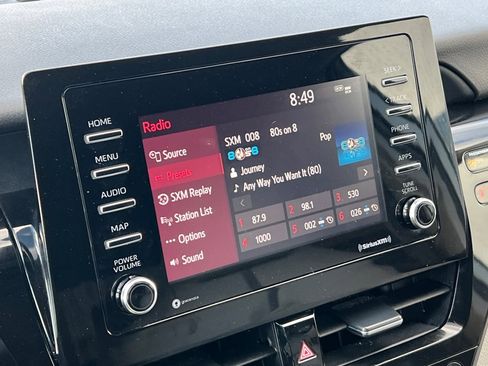 Used 2022 Toyota Camry SE image 26