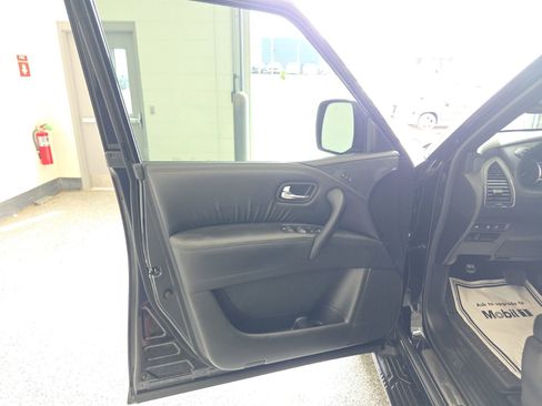 Used 2023 Nissan Armada SL w/ Midnight Edition Package image 24