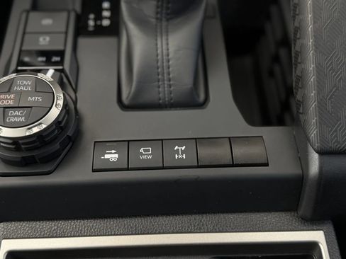 Used 2024 Toyota Tacoma TRD Off-Road w/ TRD Off Road Premium Package image 39