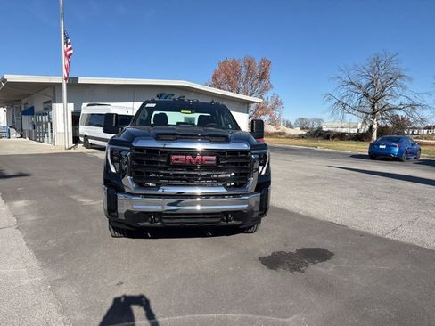 New 2026 GMC Sierra 2500 Pro w/ Snow Plow Prep/Camper Package image 10