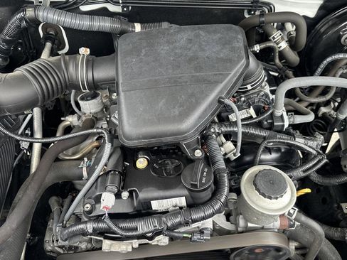 Used 2019 Toyota Tacoma SR image 55