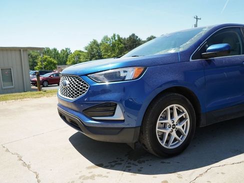 Used 2024 Ford Edge SEL image 17