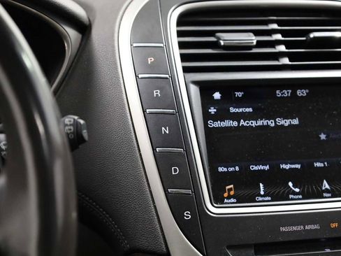 Used 2016 Lincoln MKX Reserve w/ Climate Package image 26