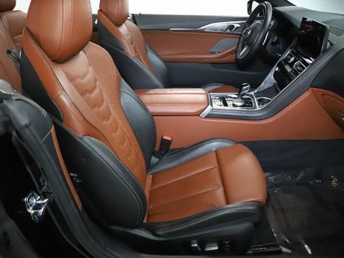 Used 2024 BMW M850i xDrive Convertible AWD/4WD image 32