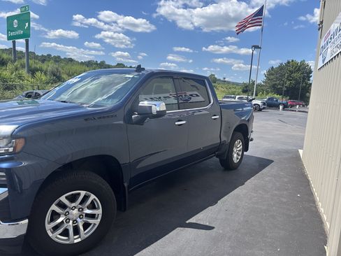 Used 2020 Chevrolet Silverado 1500 LTZ w/ LPO, Dark Essentials Package AWD/4WD image 6