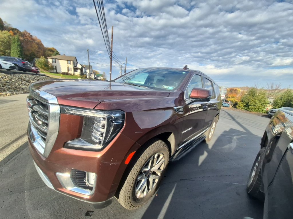 Used 2022 GMC Yukon SLT w/ SLT Premium Package AWD/4WD image 5