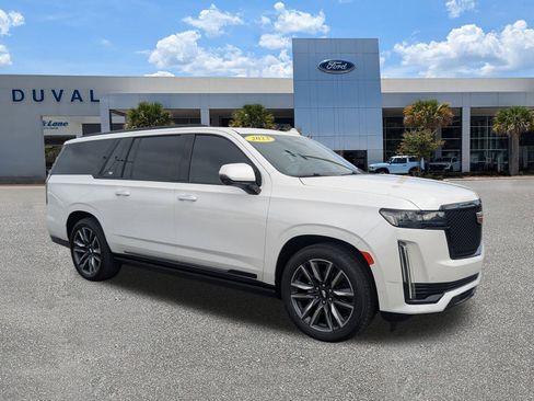 Used 2023 Cadillac Escalade ESV Sport w/ Touring Package image 2