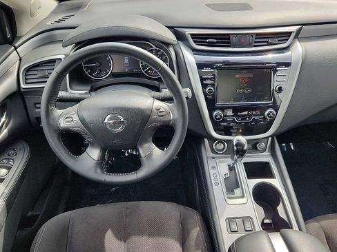 Used 2019 Nissan Murano SV w/ Premium Package AWD/4WD image 11