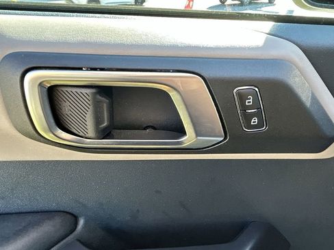 Used 2024 Ford Bronco Wildtrak image 56