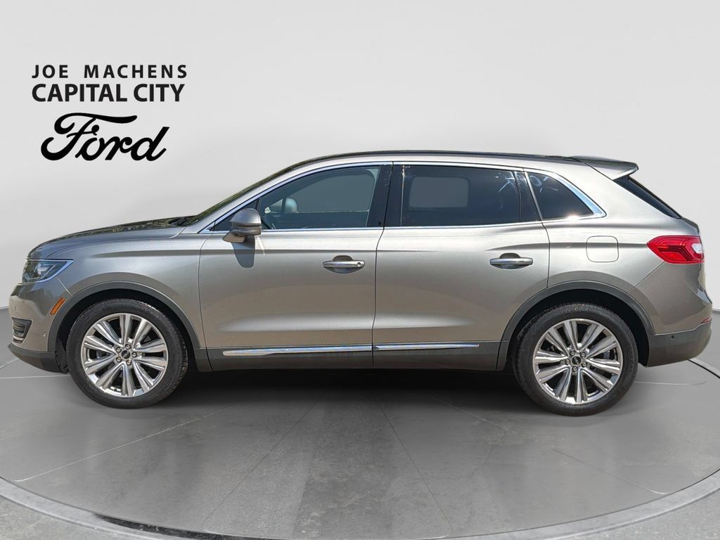 Used 2017 Lincoln MKX Reserve AWD/4WD image 8