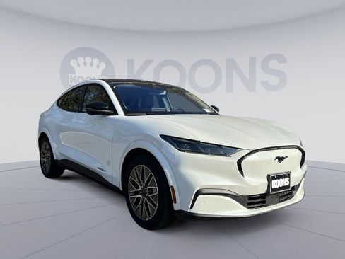 New 2025 Ford Mustang Mach-E Premium image 10