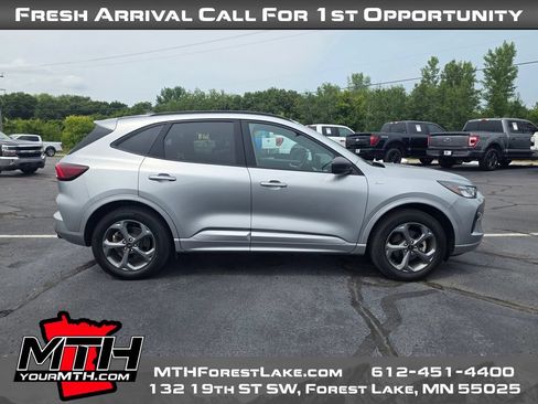 Used 2023 Ford Escape ST-Line w/ Tech Pack #1 AWD/4WD image 1