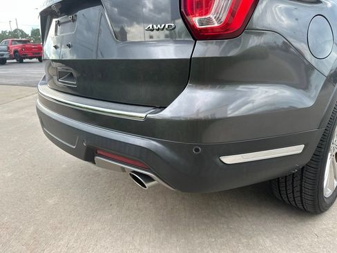 Used 2018 Ford Explorer Limited AWD/4WD image 15