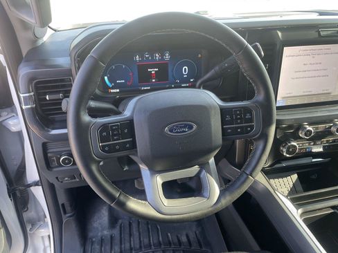 Used 2025 Ford F250 Lariat AWD/4WD image 15