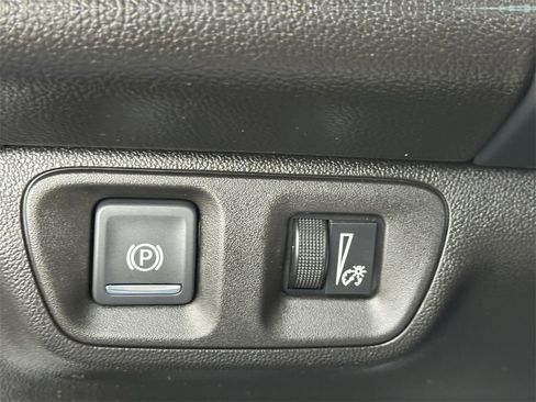 Used 2020 GMC Acadia SLE w/ Driver Convenience Package image 27