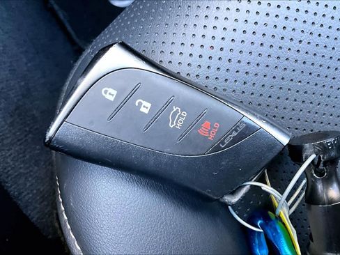 Used 2023 Lexus ES 350 w/ Premium Package image 15